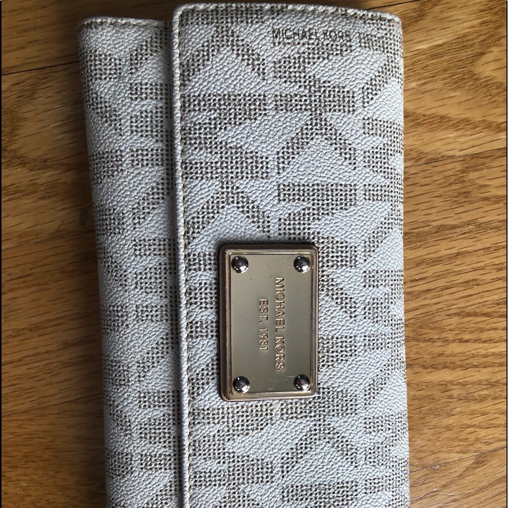Michael Kors wallet